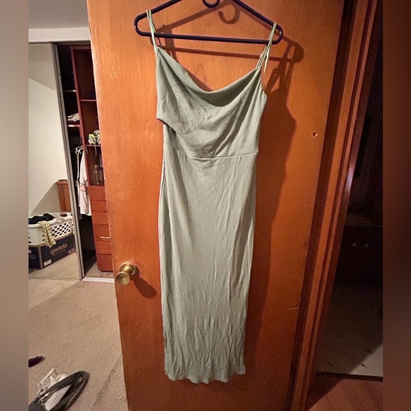 Hello Polly Ribbed Midi Dress - Picture 2 of 9